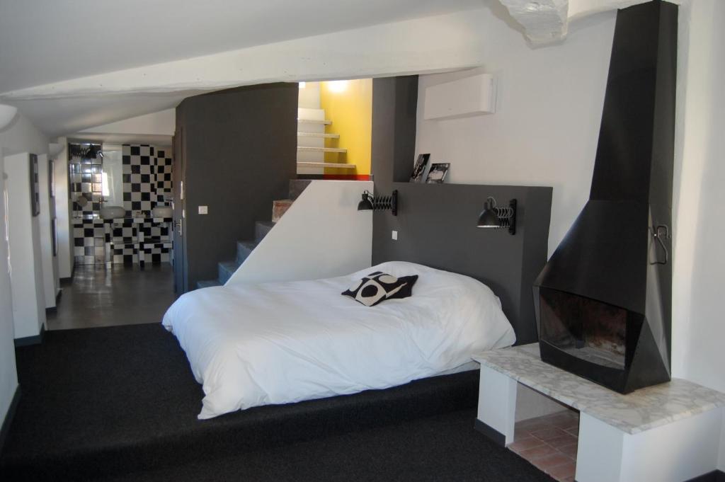 Le 2 Vence Quarto foto